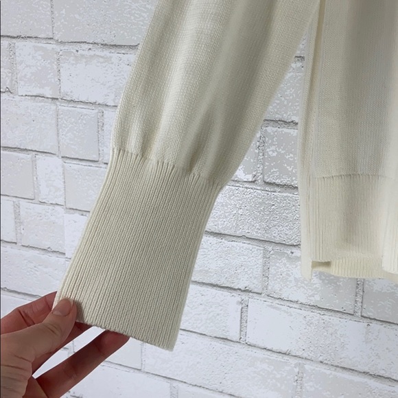 NWOT Everlane Ivory Lightweight Knit Sweater - Picture 10 of 13
